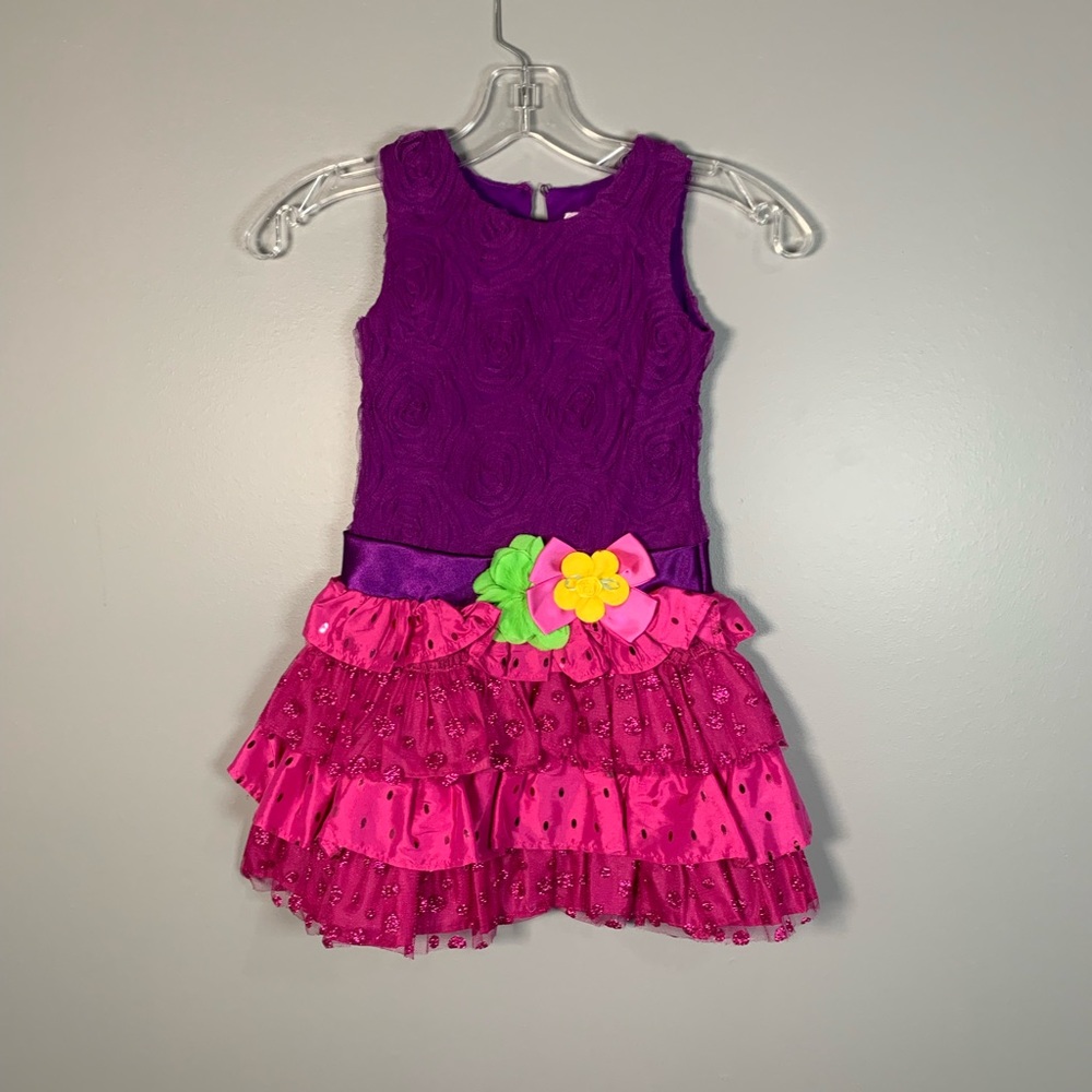 Rare Editions in vibrant purple and pink, size 5.